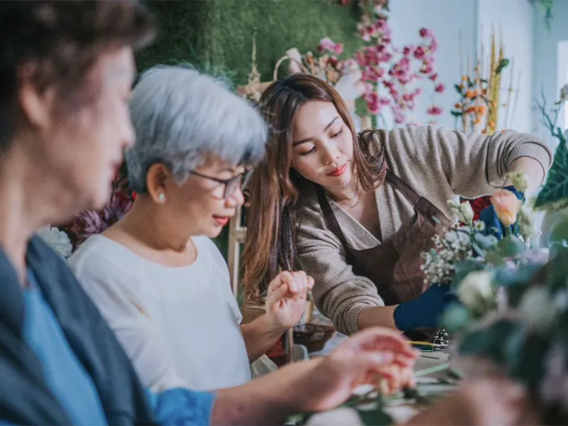 Elizabeth Teeland presentation on table settings and flower arranging: Oct 8